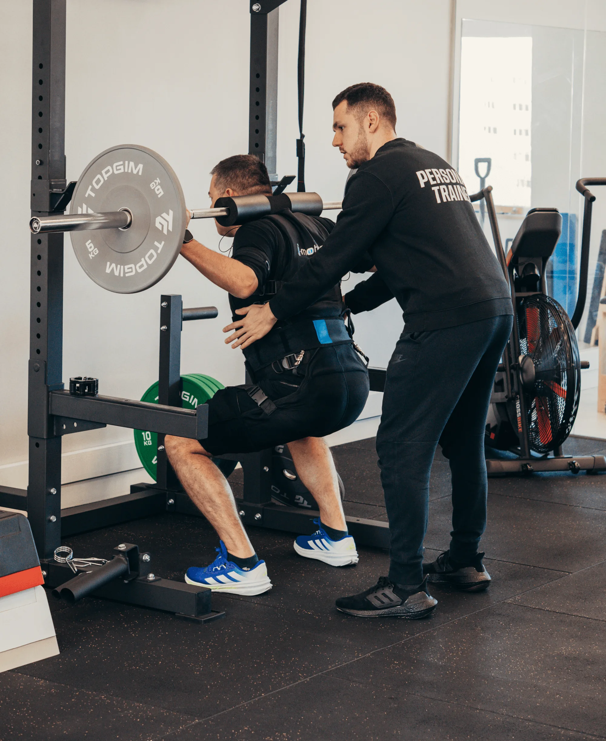 Sessão de treino EMS individual com acompanhamento profissional