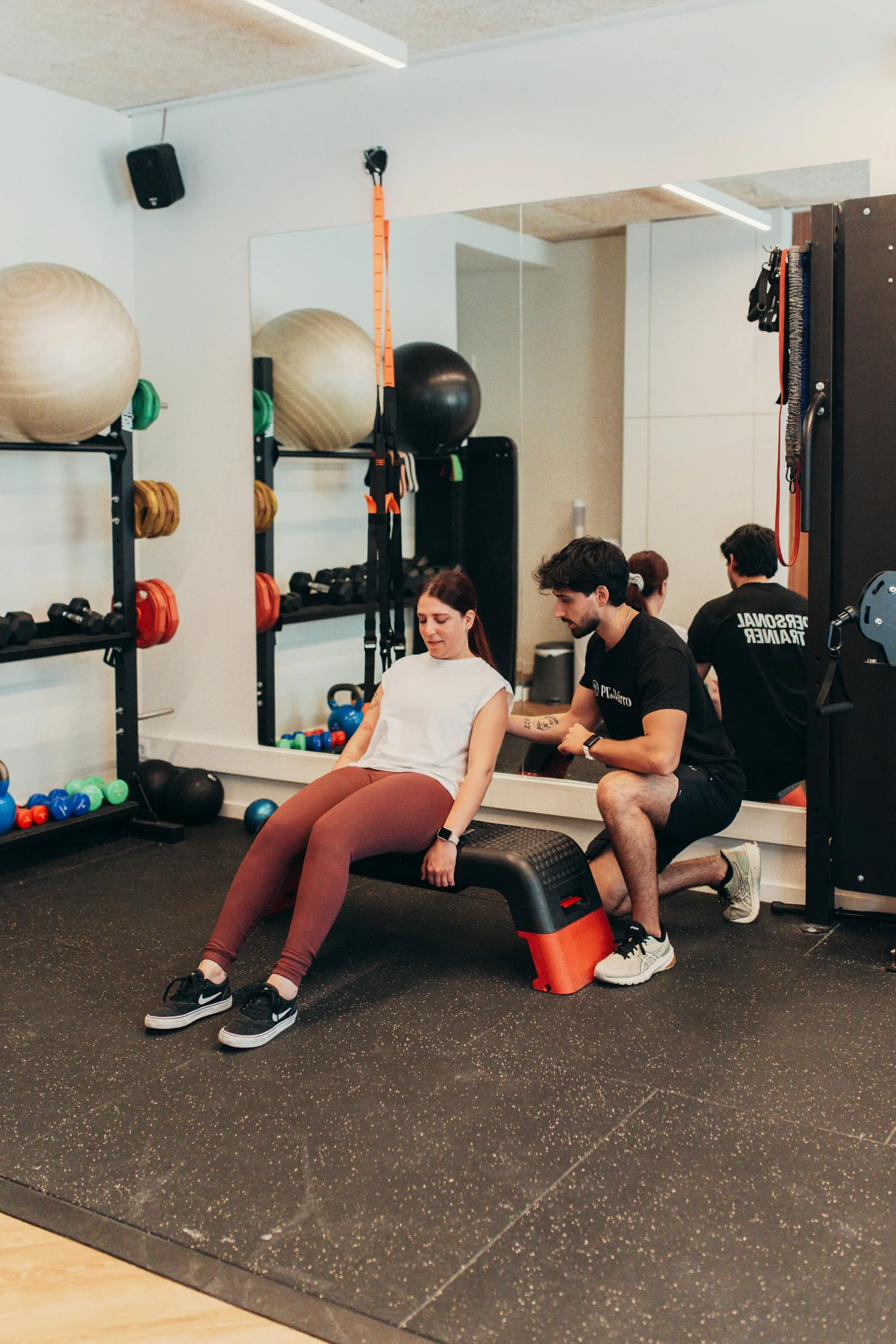 Estúdio de treino PT do Bairro em Telheiras com equipamentos de Pilates e musculação
