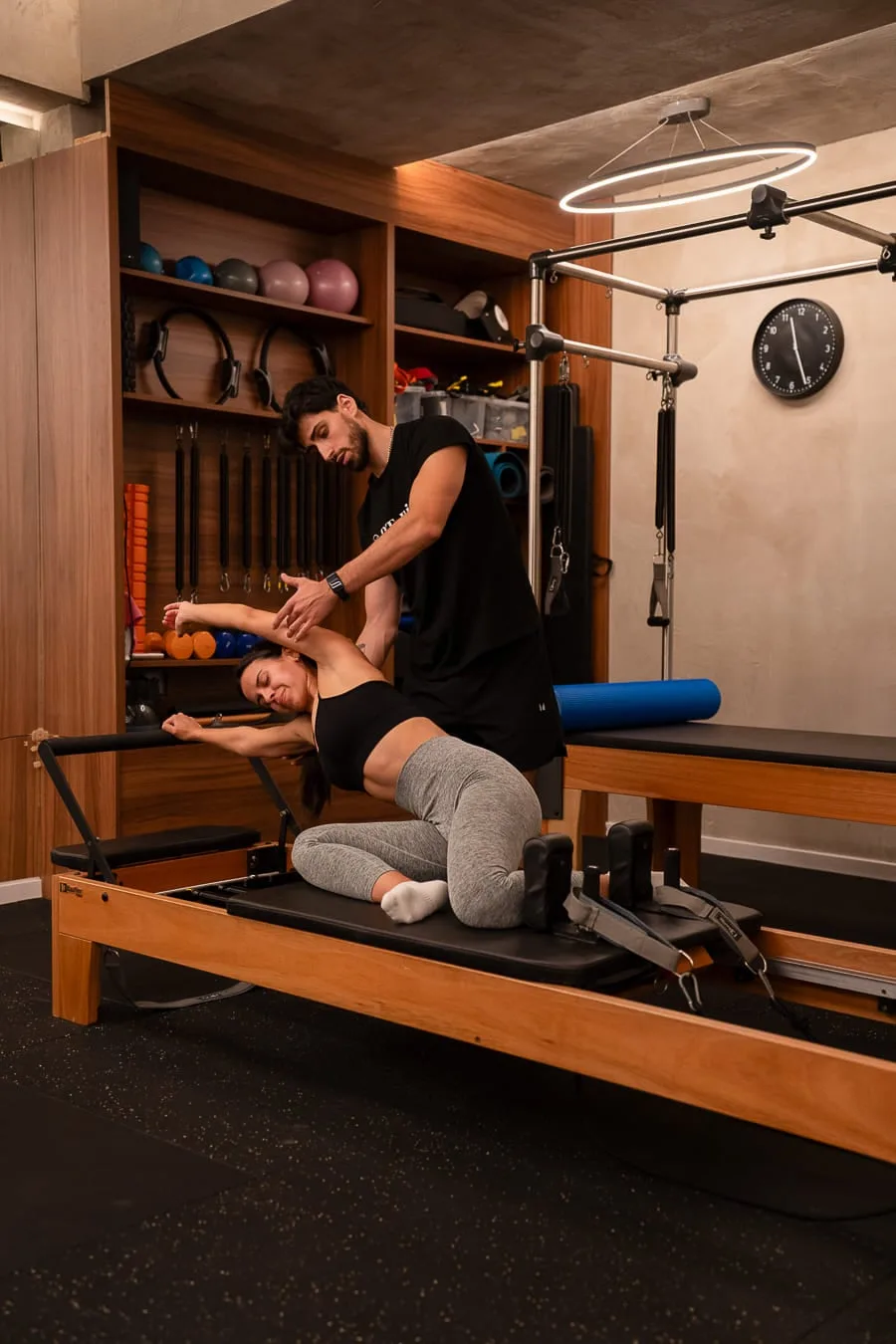 Aula de Pilates clínico com equipamentos personalizados em Lisboa
