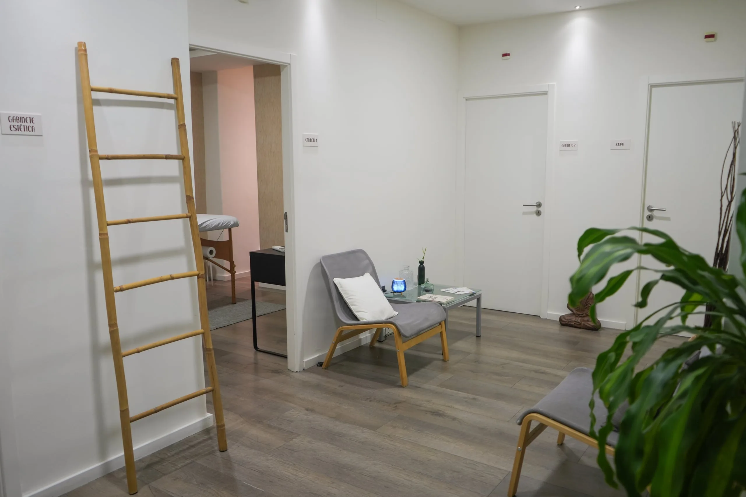Espaço clínico de recuperação PT do Bairro no Restelo